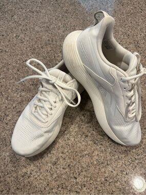 Men’sLightweight White Athletic Sneakers